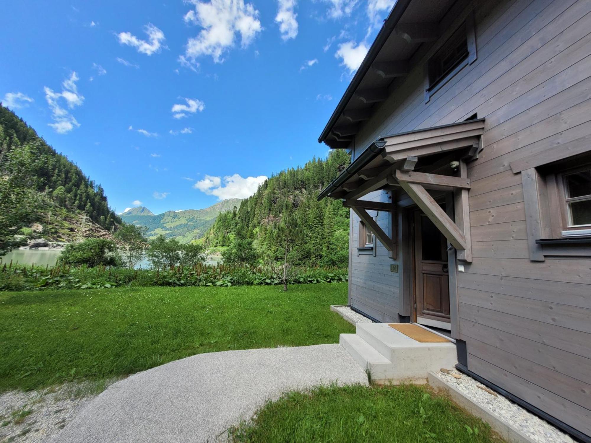 Tauerndorf Enzingerboden Ski In&Out - Steinbock Lodges Exteriör bild