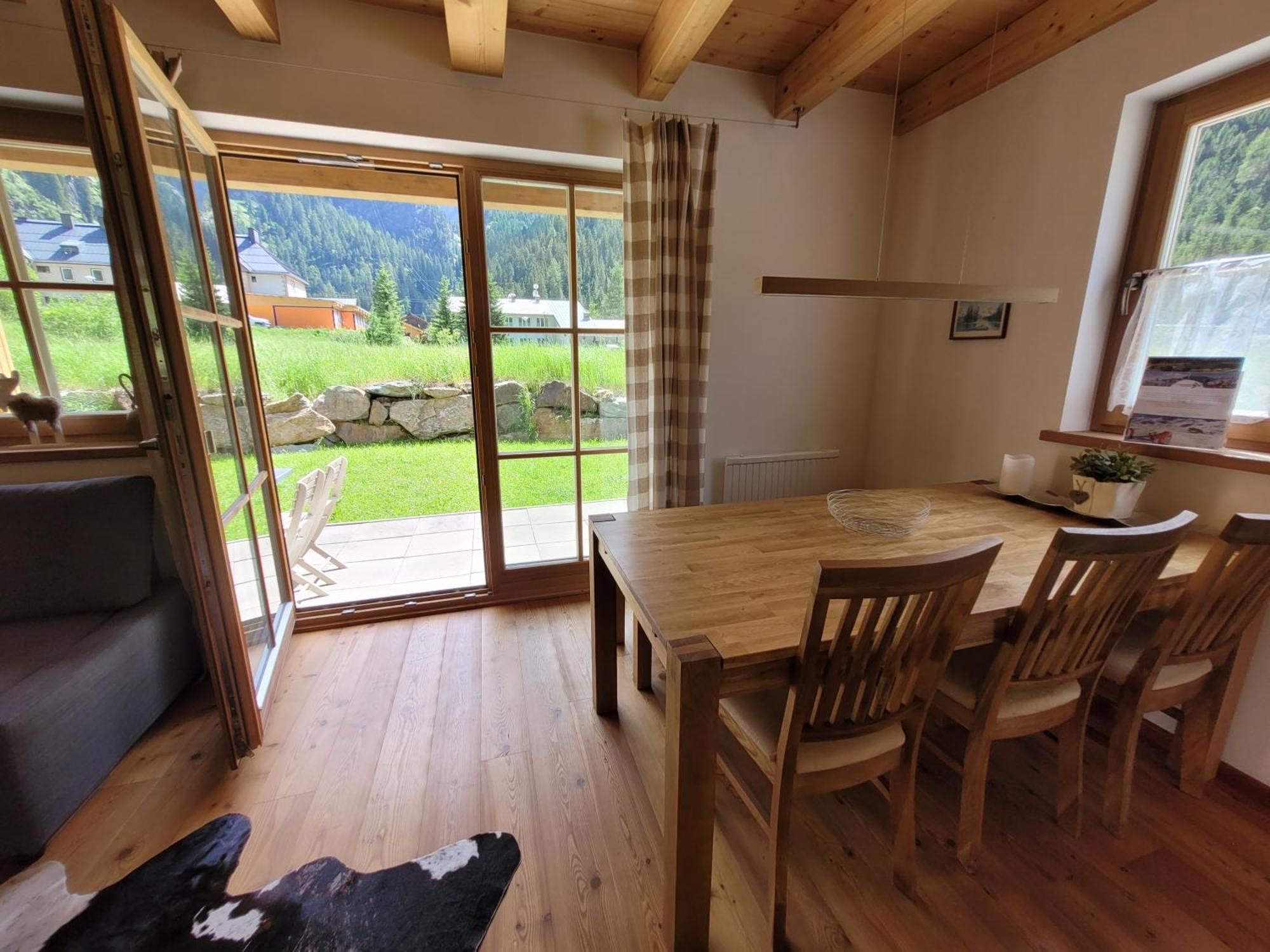 Tauerndorf Enzingerboden Ski In&Out - Steinbock Lodges Rum bild