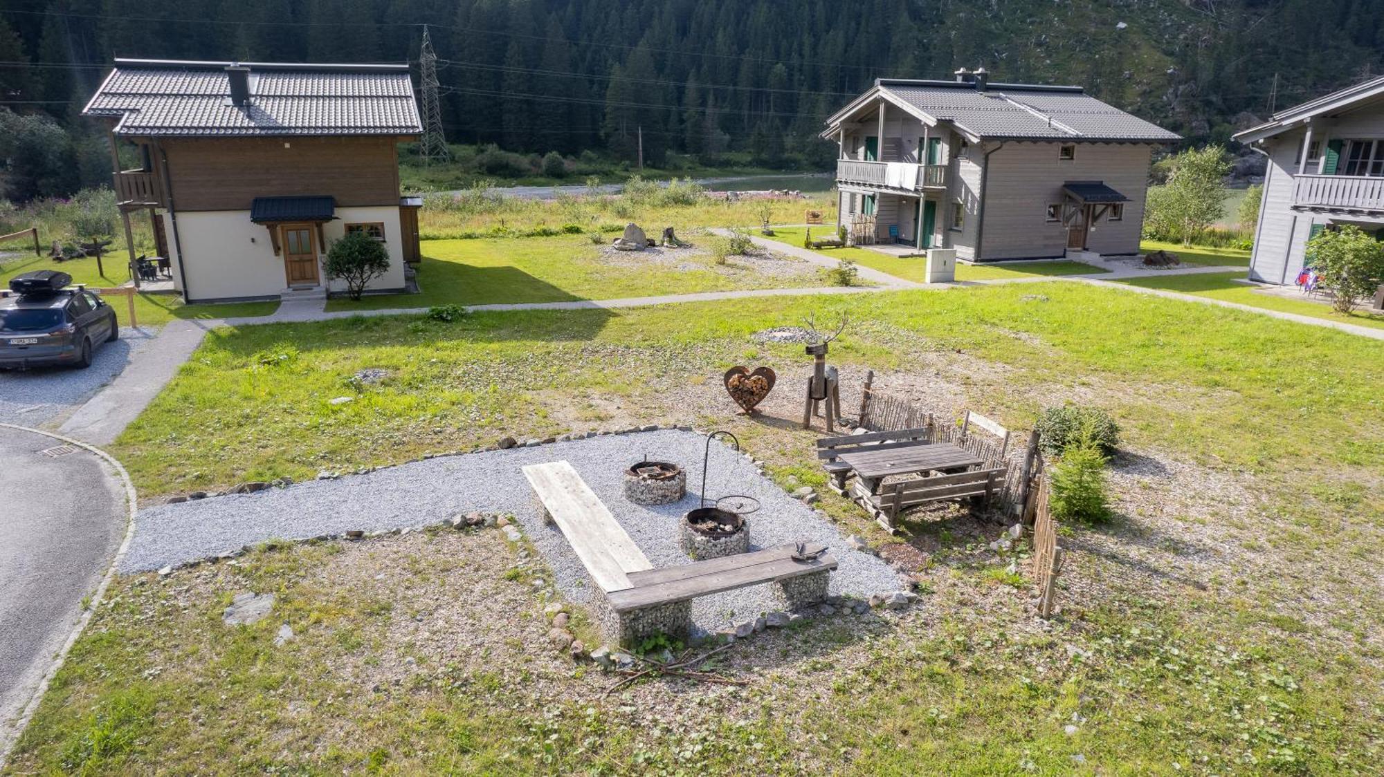 Tauerndorf Enzingerboden Ski In&Out - Steinbock Lodges Exteriör bild