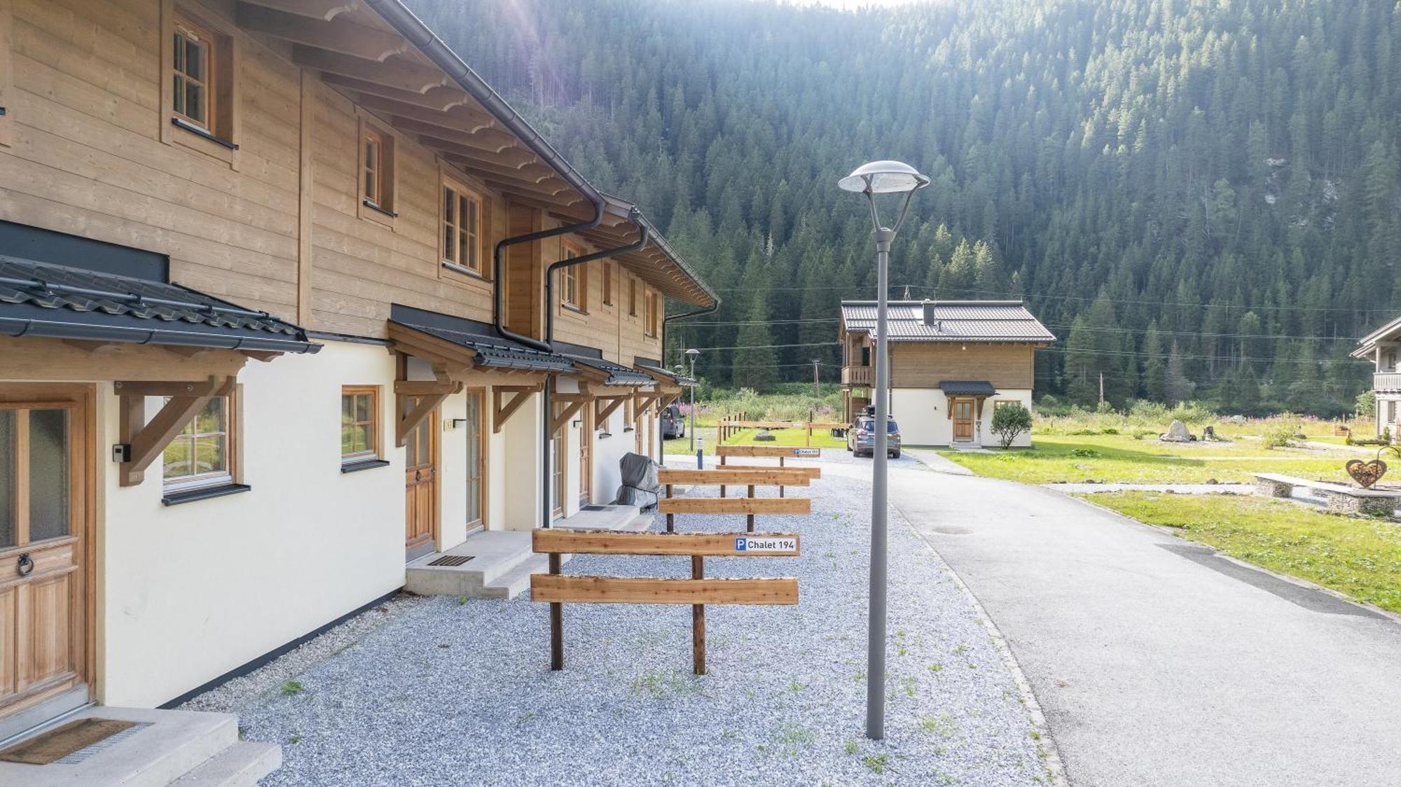 Tauerndorf Enzingerboden Ski In&Out - Steinbock Lodges Exteriör bild