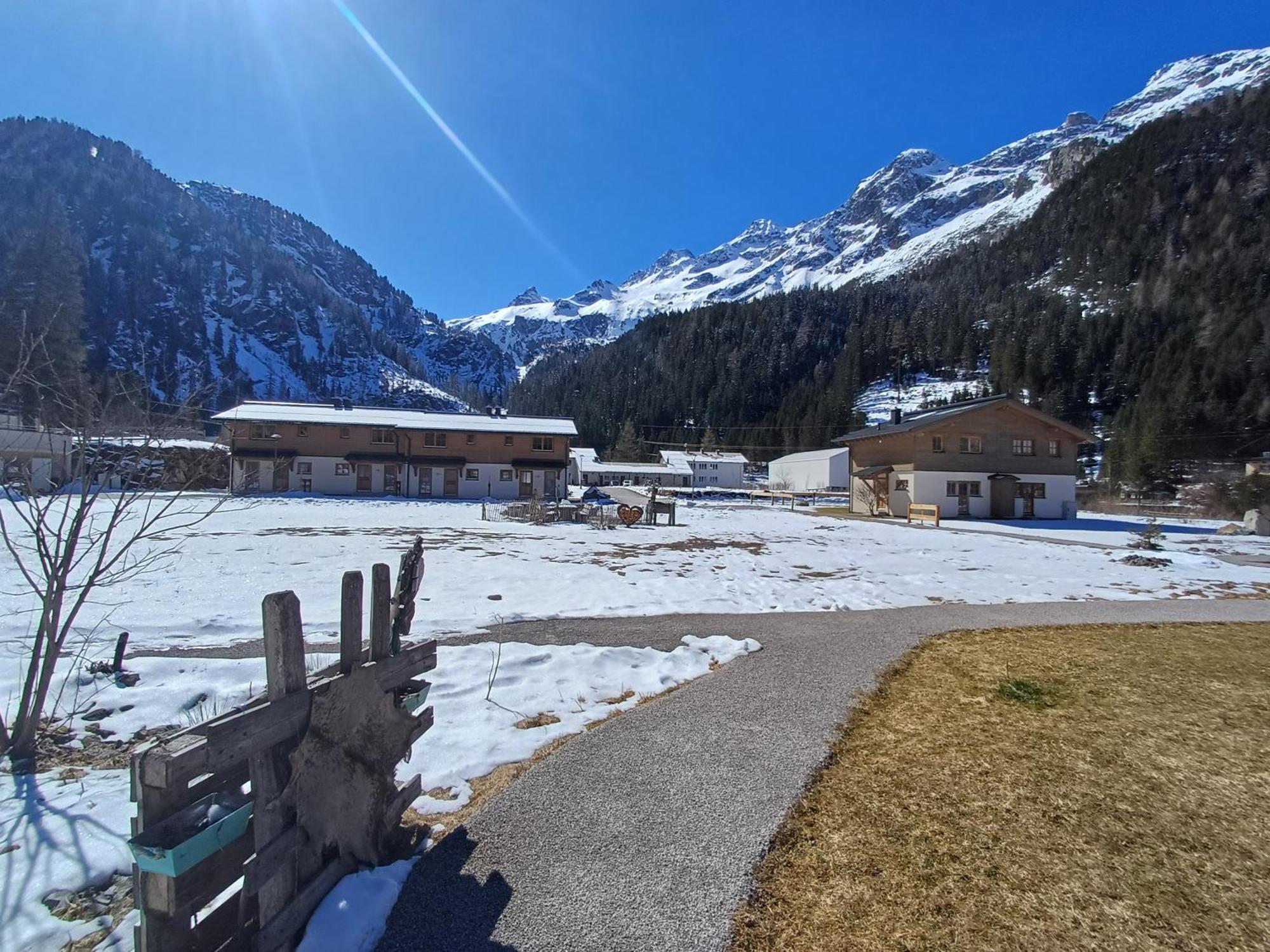 Tauerndorf Enzingerboden Ski In&Out - Steinbock Lodges Exteriör bild